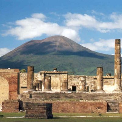 Pompeii and Naples private tour